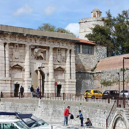 Girasole - Self Check In * Zara