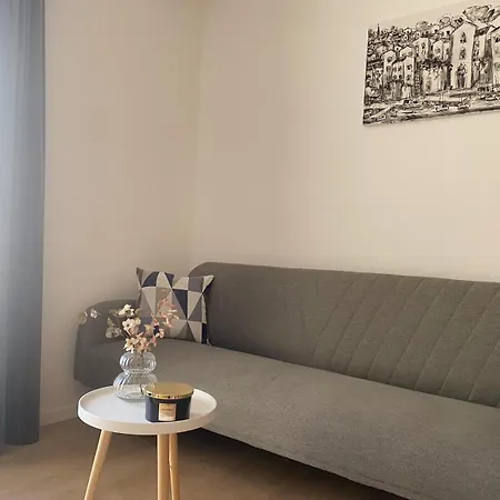 Girasole - Self Check In 아파트 자다르