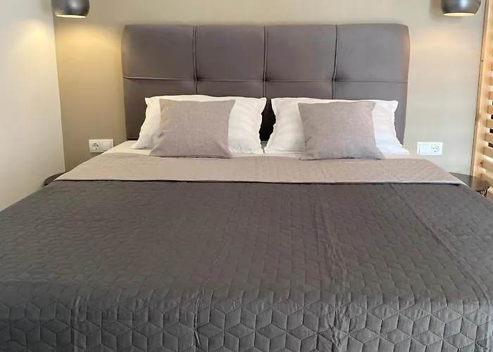 Girasole - Self Check In * 扎达尔